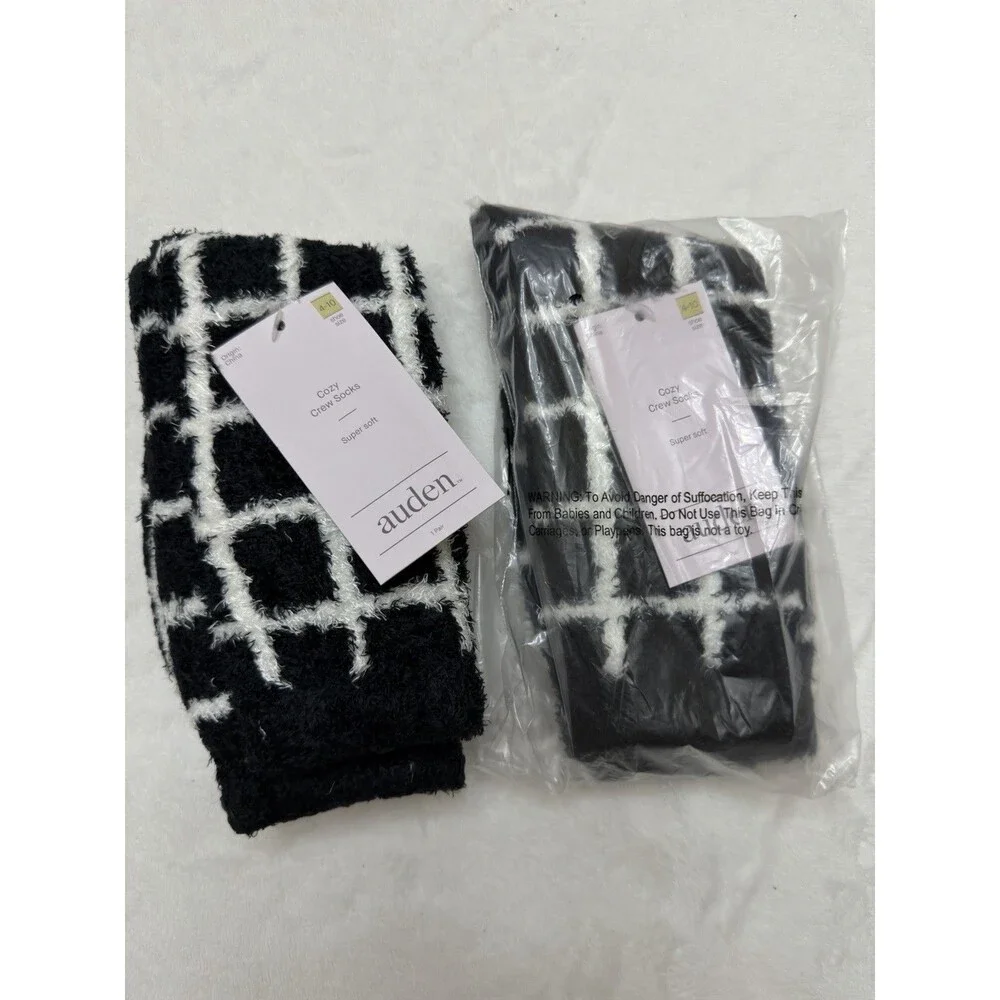 Auden Women's Cozy Crew Socks Check Pattern Black/White Size 4-10 2 Pairs